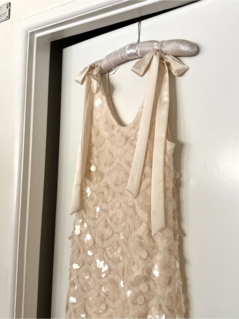 Anthropology’s En Saison Ivory Sequin Midi Maxi Dress with Satin Bow Tie - Picture 4 of 6
